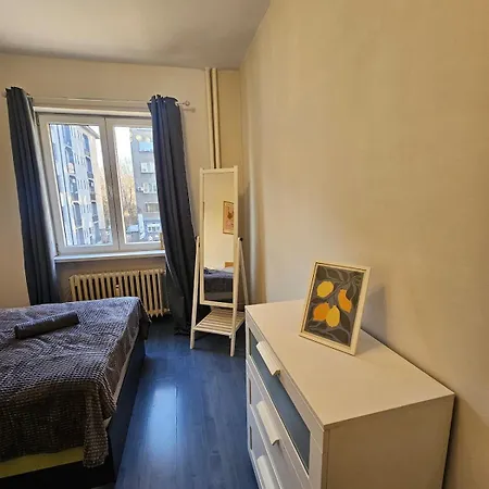Center Park Apartment *